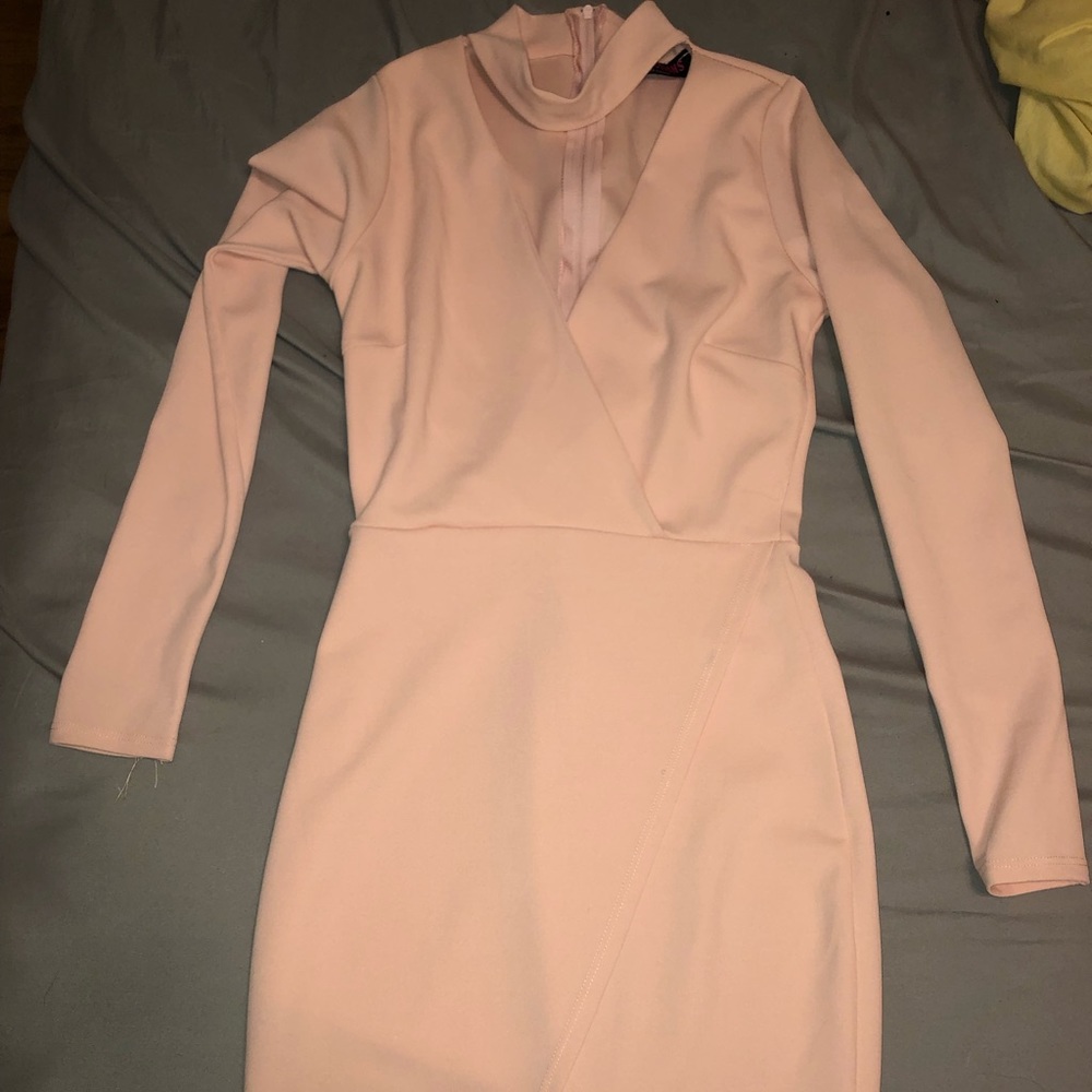 light pink quarter sleeve v cut dress neck strap